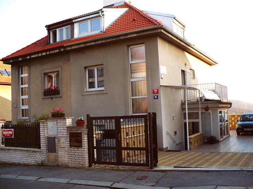 Pension Nika Praga Exterior foto