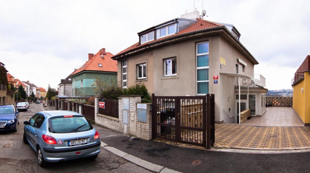 Pension Nika Praga Exterior foto